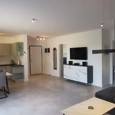 Volme Mit Pool In Ruhiger Lage By Interhome Appartement Banjole