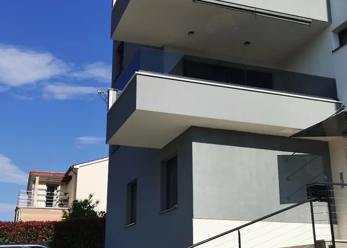 Appartement Volme Mit Pool In Ruhiger Lage By Interhome Banjole